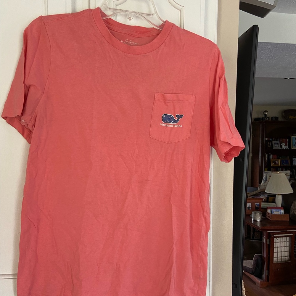 Vineyard Vines girls xl coral tee shirt